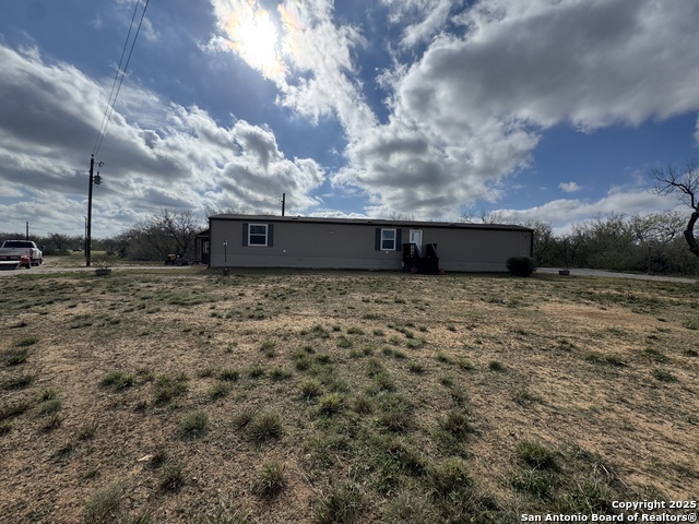 Details for 2605 County Road 101, Floresville, TX 78114