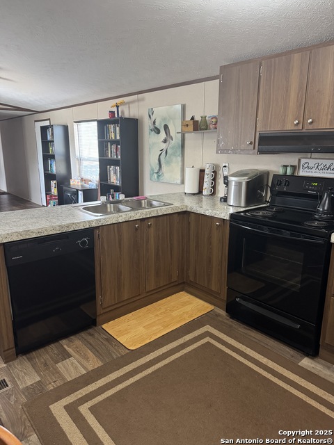 Image 11 of 59 For 2605 County Road 101