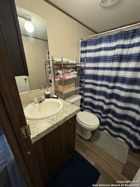 Image 28 of 59 For 2605 County Road 101