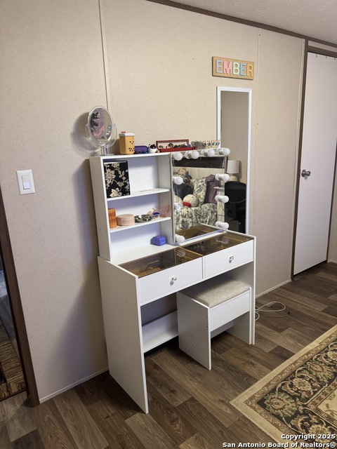 Image 43 of 59 For 2605 County Road 101