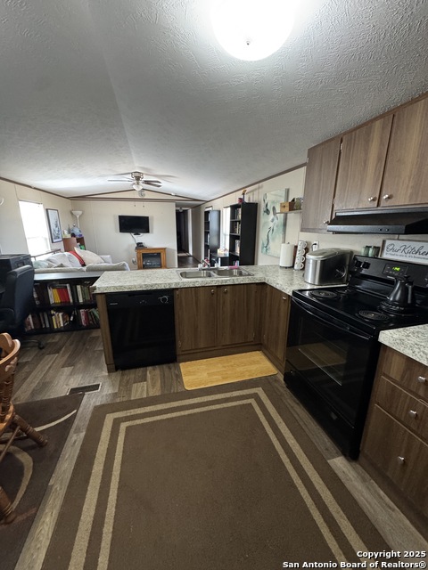 Image 9 of 59 For 2605 County Road 101