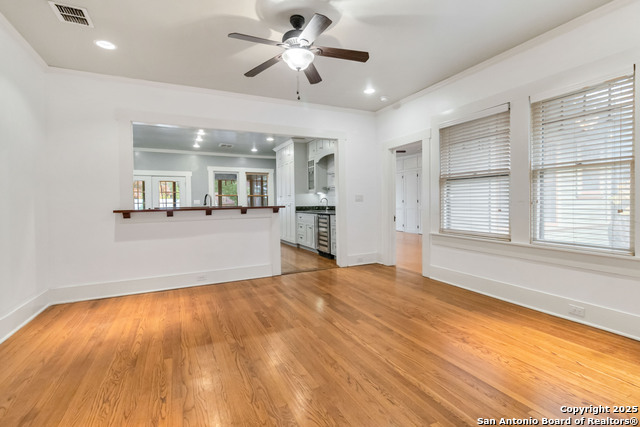 Image 13 of 45 For 211 Lindell  