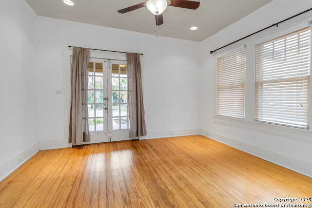 Image 31 of 45 For 211 Lindell  