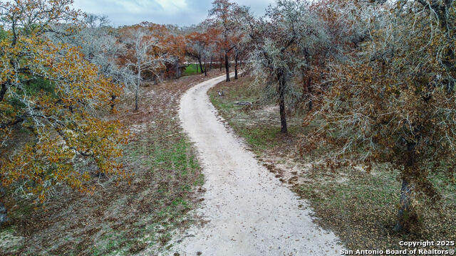 Image 11 of 28 For 133 Country Oak Dr