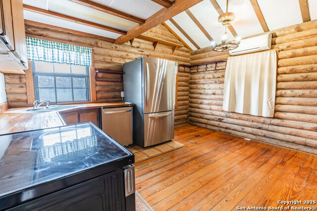 Image 18 of 28 For 133 Country Oak Dr