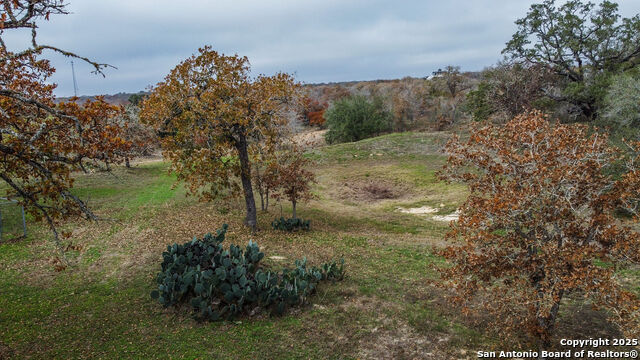 Image 5 of 28 For 133 Country Oak Dr