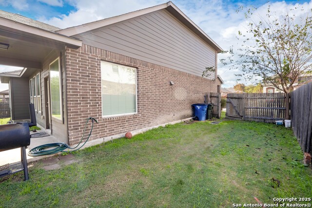 Image 36 of 40 For 2147 Flintshire Dr