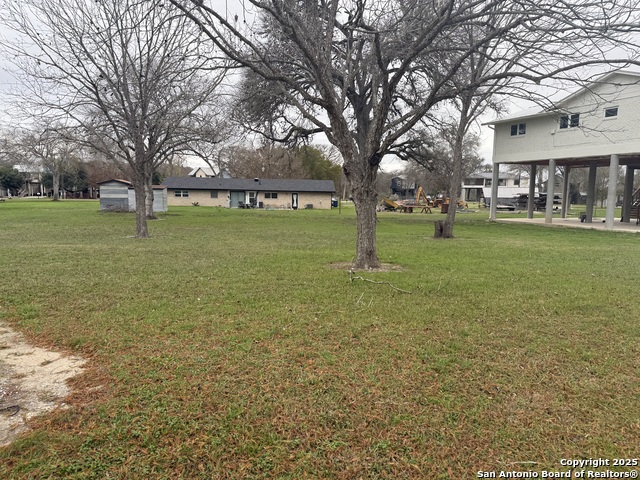 Image 3 of 4 For 110 Lake Forrest Dr.