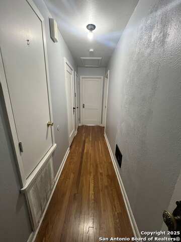 Image 13 of 22 For 1012 Walnut E