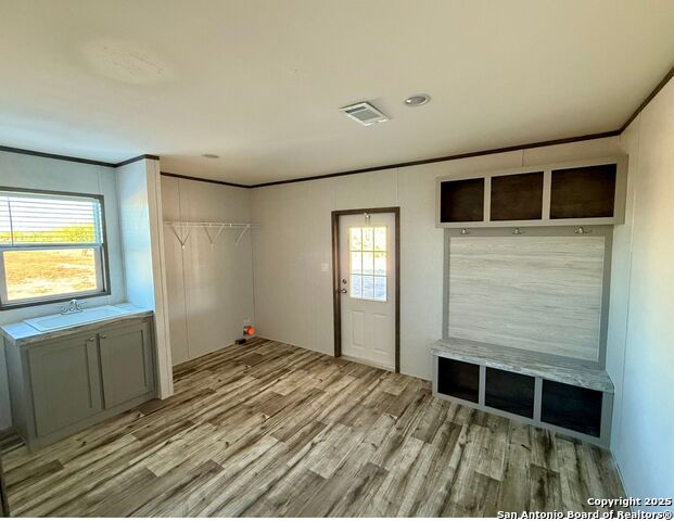 Listing photo id 1 for 20 Penney Lane N