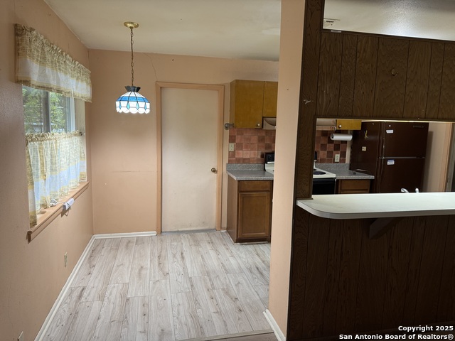 Image 5 of 11 For 8411 Deer Hvn