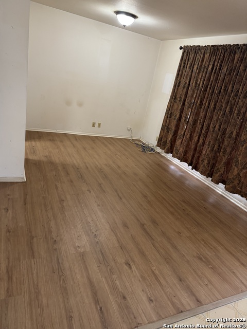 Image 7 of 11 For 8411 Deer Hvn