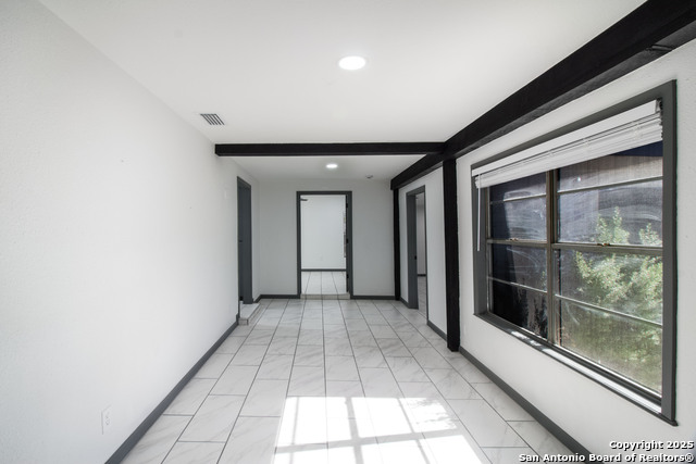 Listing photo id 15 for 12129 Up River Rd