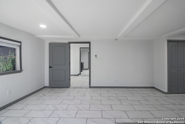 Listing photo id 20 for 12129 Up River Rd