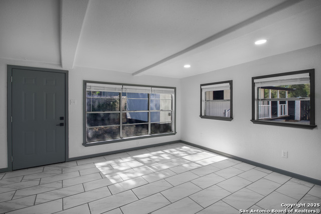 Listing photo id 21 for 12129 Up River Rd