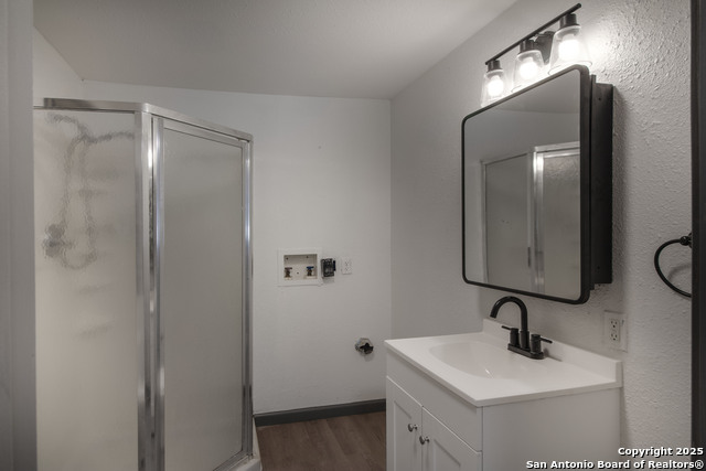 Listing photo id 27 for 12129 Up River Rd