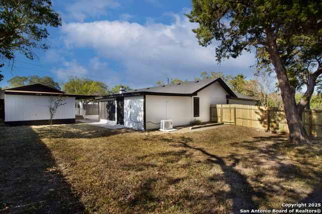 Listing photo id 28 for 12129 Up River Rd
