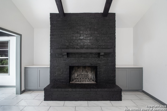 Listing photo id 6 for 12129 Up River Rd