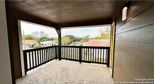 Image 10 of 10 For 829 Kayton  102