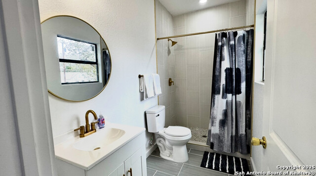 Image 7 of 10 For 829 Kayton  102