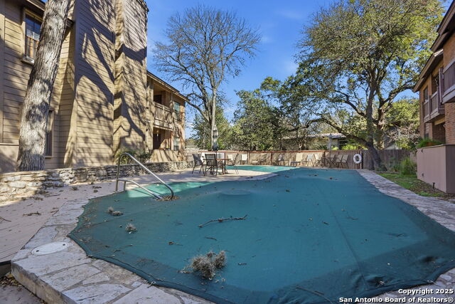 Image 19 of 21 For 2935 Nacogdoches 211