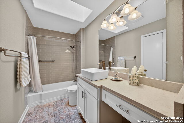 Image 33 of 40 For 3827 Longridge Dr