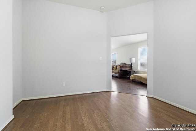 Image 14 of 32 For 8242 Pioneer Oak