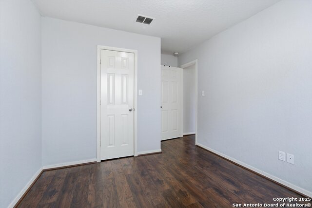 Image 22 of 32 For 8242 Pioneer Oak