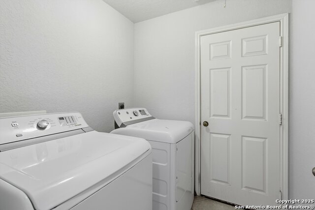 Image 27 of 32 For 8242 Pioneer Oak