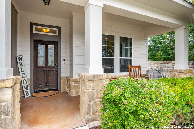 Image 4 of 35 For 8921 Vine Leaf