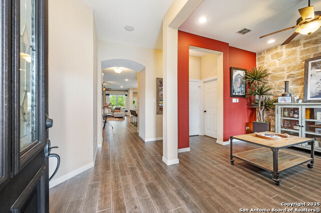 Image 6 of 35 For 8921 Vine Leaf