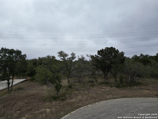 Image 3 of 8 For 926 Belle Oaks