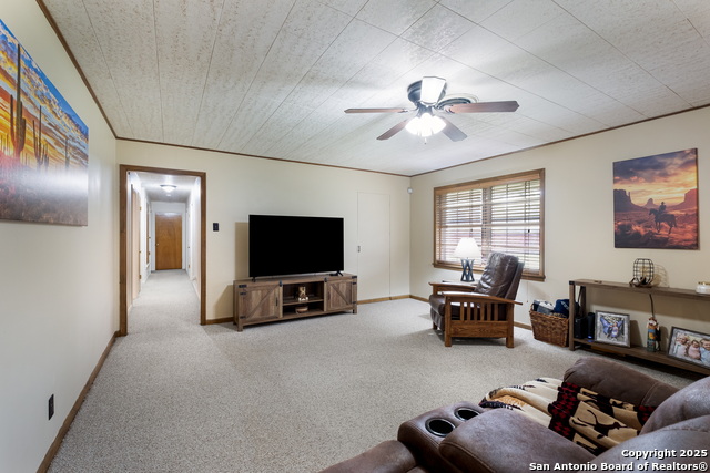 Image 2 of 21 For 1109 27th