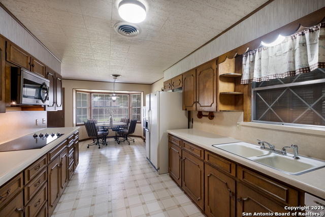 Image 6 of 21 For 1109 27th