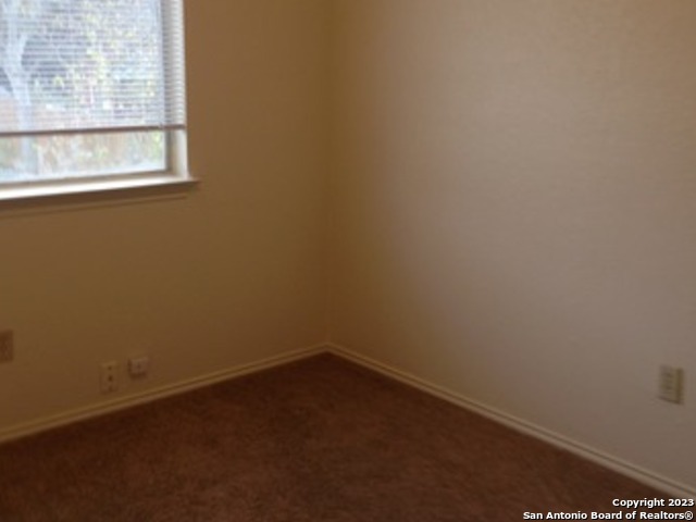 Image 4 of 8 For 14528 Waddesdon Bluff