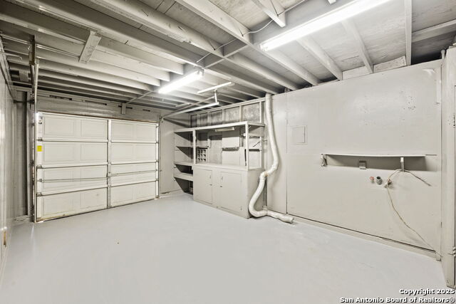 Image 14 of 19 For 7602 Strolling