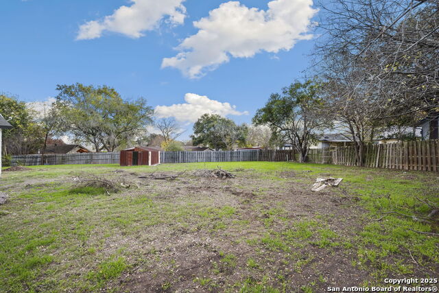 Image 18 of 19 For 7602 Strolling