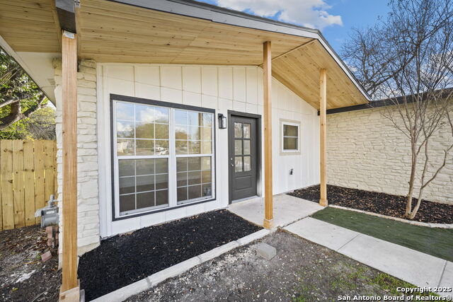 Image 4 of 19 For 7602 Strolling