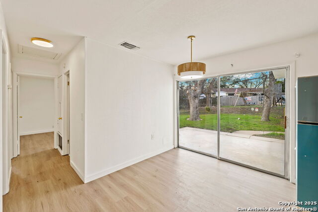 Image 8 of 19 For 7602 Strolling