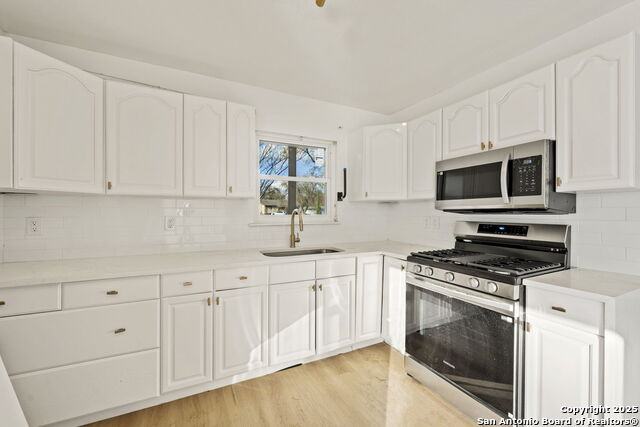 Image 9 of 19 For 7602 Strolling