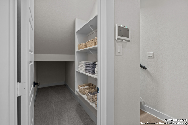 Listing photo id 17 for 20675 Huebner Rd Unit 531