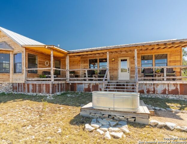 Details for 300 County Road 550, Rocksprings, TX 78880