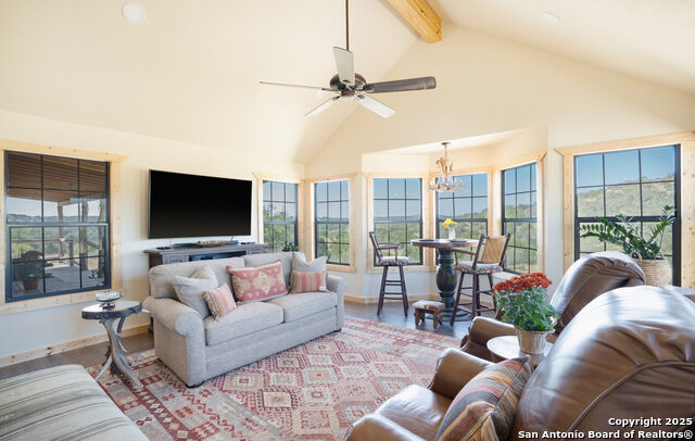 Listing photo id 12 for 300 County Road 550