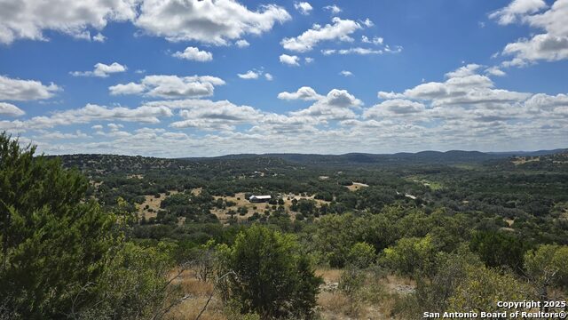 Listing photo id 23 for 300 County Road 550