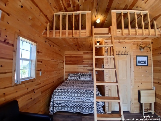 Listing photo id 26 for 300 County Road 550