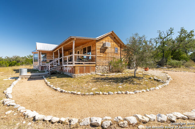 Listing photo id 29 for 300 County Road 550