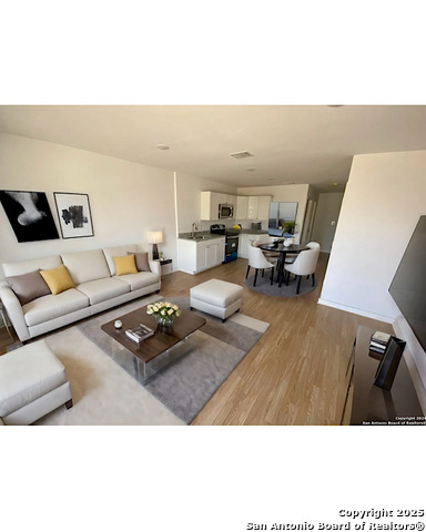 Image 2 of 12 For 139 Huntington 101