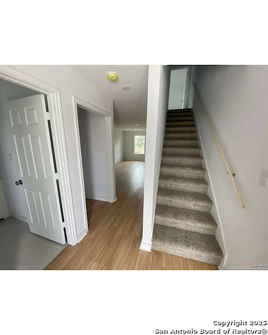 Image 4 of 12 For 139 Huntington 101