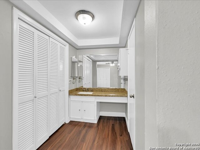 Listing photo id 8 for 8406 Daycoach