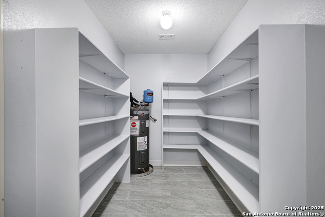 Image 19 of 47 For 9642 Elmstone